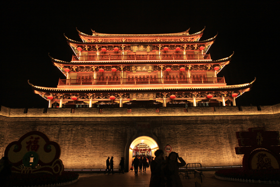 Guangjiqiao освещая шайбу приведенную IP65 стены проекта профессиональную для зданий городка темы высоких